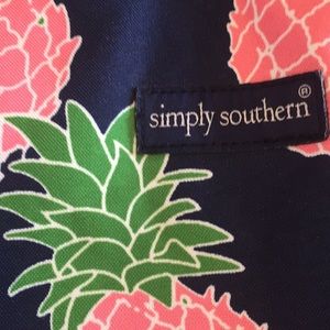 Simply southern pineapple tote no zip top